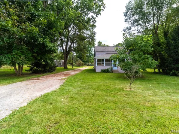 2378 Imlay City Rd, Lapeer, MI 48446