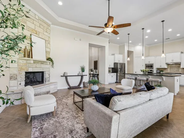 500 Dream Catcher Dr, Leander, TX 78641
