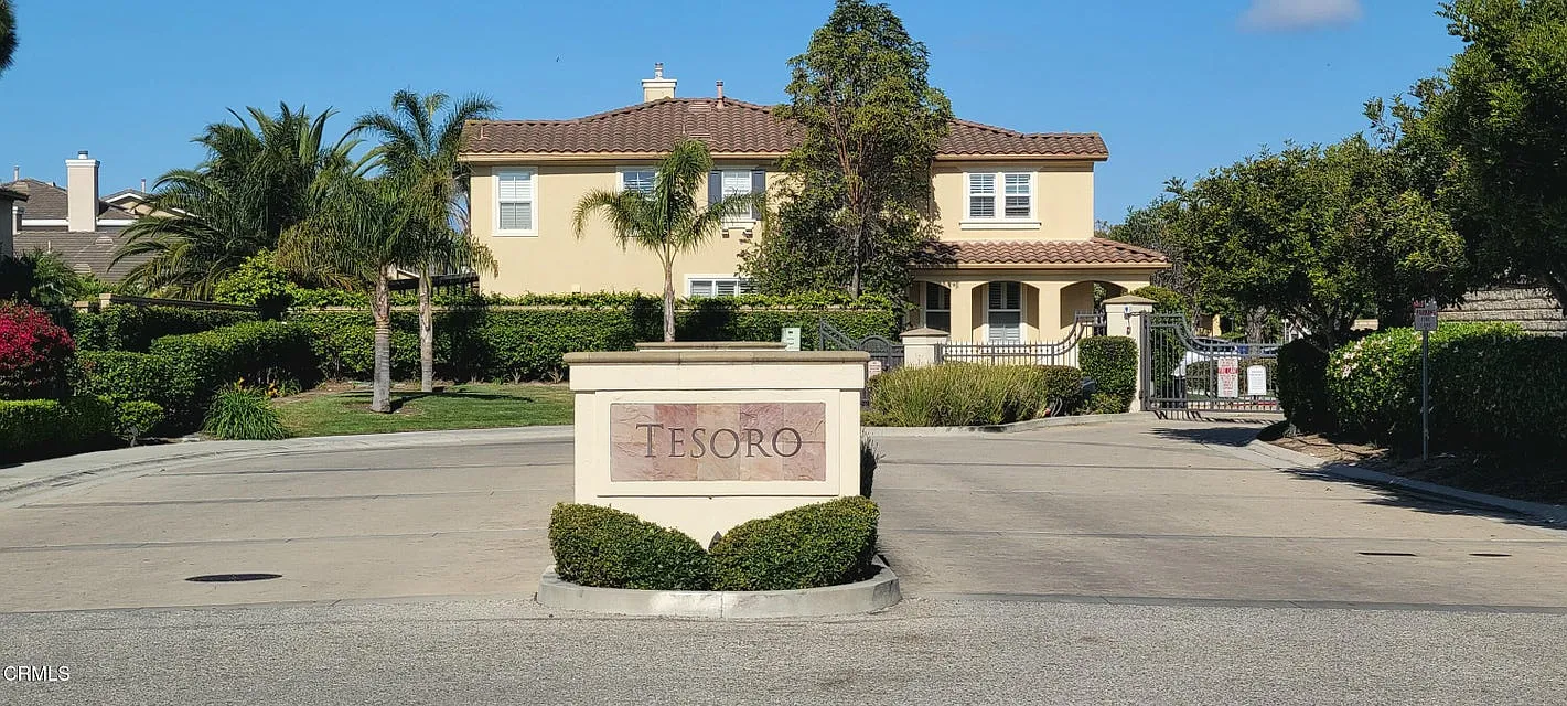 5 bed, 2960 sqft, $5,500 — Photo 2