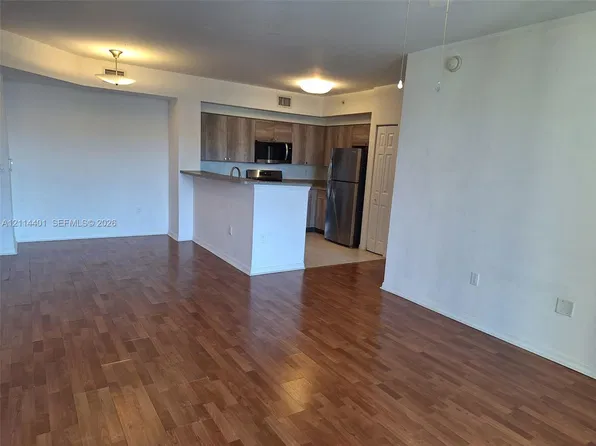 2240 E Preserve Way APT 206, Hollywood, FL 33025
