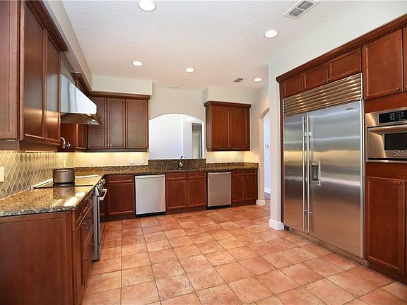 3rd image of 14001 Mastwood Way