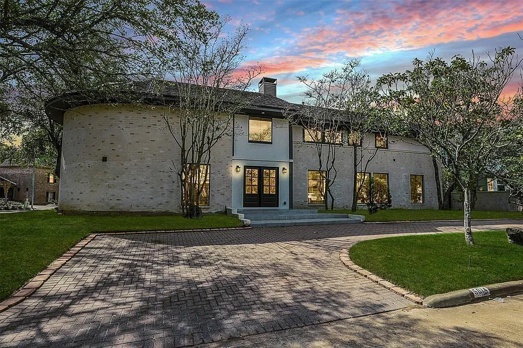 6 bed, 5.5 bath, 5352 sqft, $11,000 — Photo 1