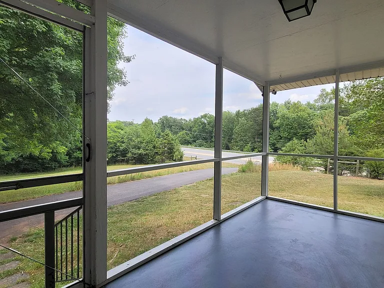4961 US Highway 220 — Photo 2