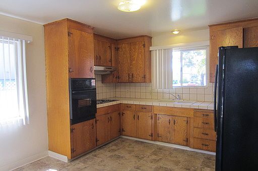 2nd image of 2220 Shamrock Dr APT 1
