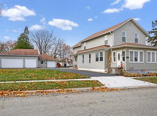 162 Park St, Hampshire, IL 60140