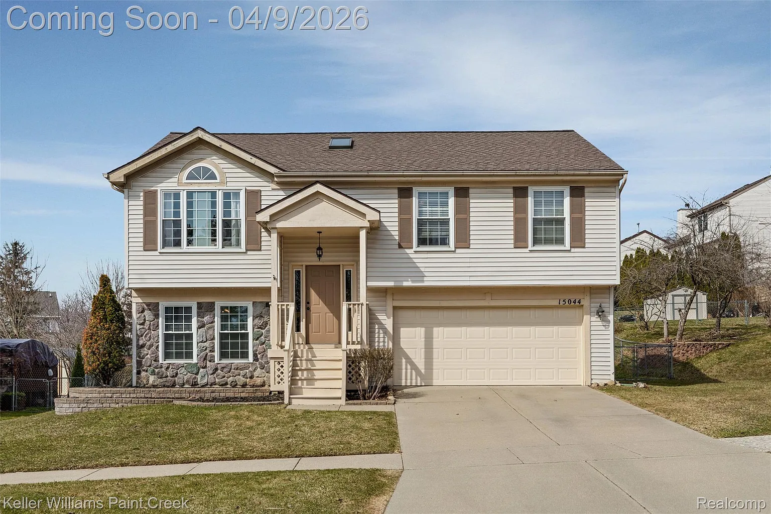 15044 Burrows Dr photo 1
