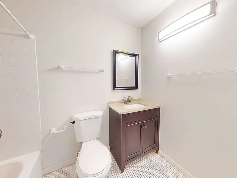 5285 Portland St #104 — Photo 18