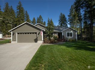 600 NE Toonerville Dr, Belfair, WA 98528