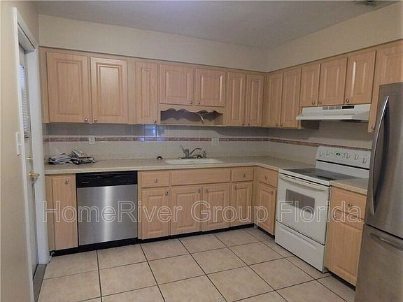 2nd image of 315 Thornton Ln APT A