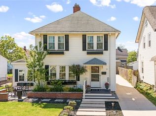 2064 Lincoln Ave, Lakewood, OH 44107