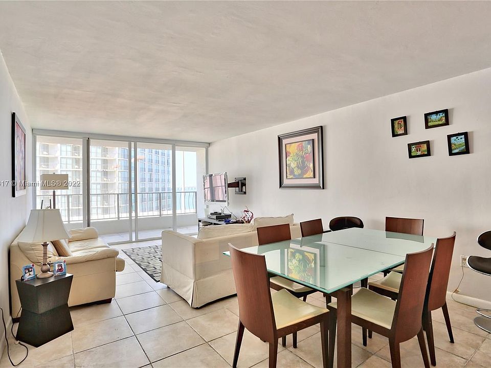 1st image of 555 NE 15th St APT 10G