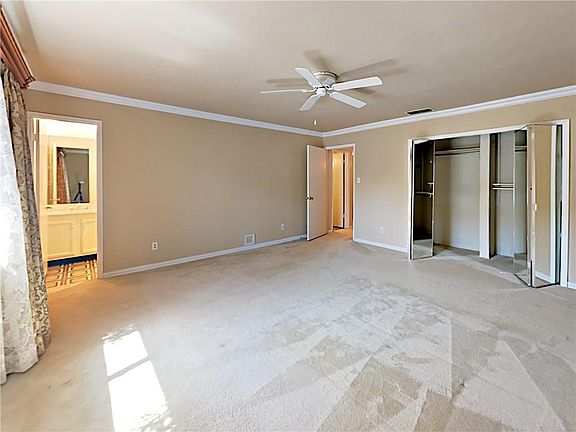 5th image of 6504 Greenspring Dr