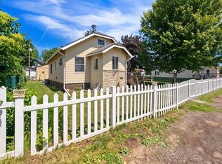 3209 Chestnut St, Duluth, MN 55806