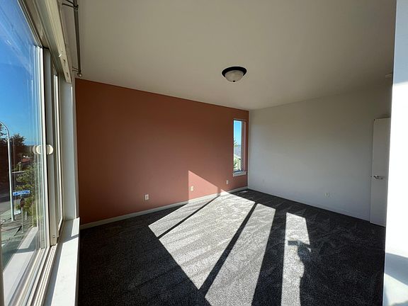 4th image of 3007 Banks Ln SW