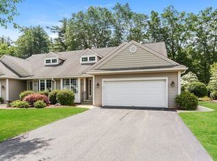 360 Pinehurst Dr, East Longmeadow, MA 01028