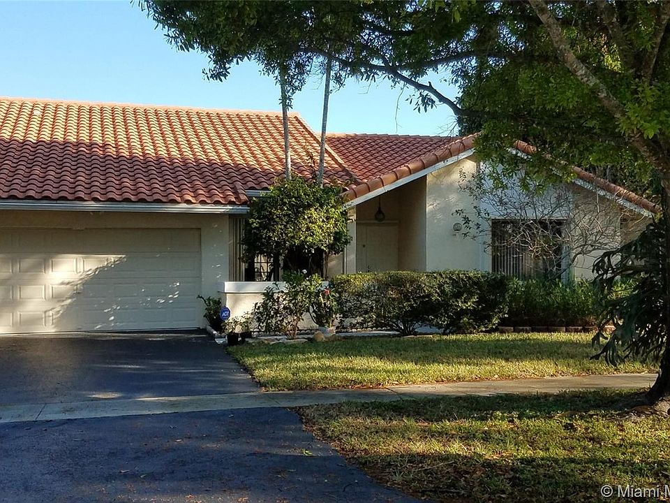 1st image of 10307 NW 6th St