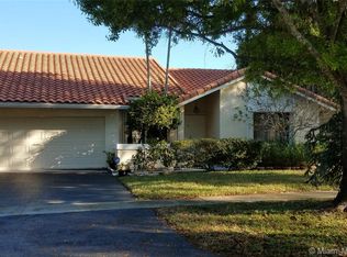 10307 NW 6th St, Plantation, FL 33324