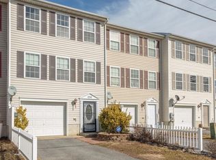 256 Topaz Ln, Inwood, WV