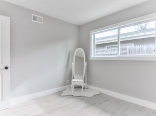19872 Lexington Ln, Huntington Beach, CA 92646