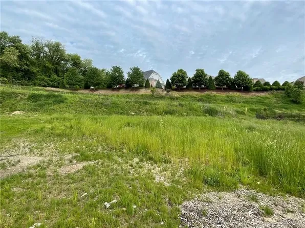 324 Spindle Ct, Canonsburg, PA 15317