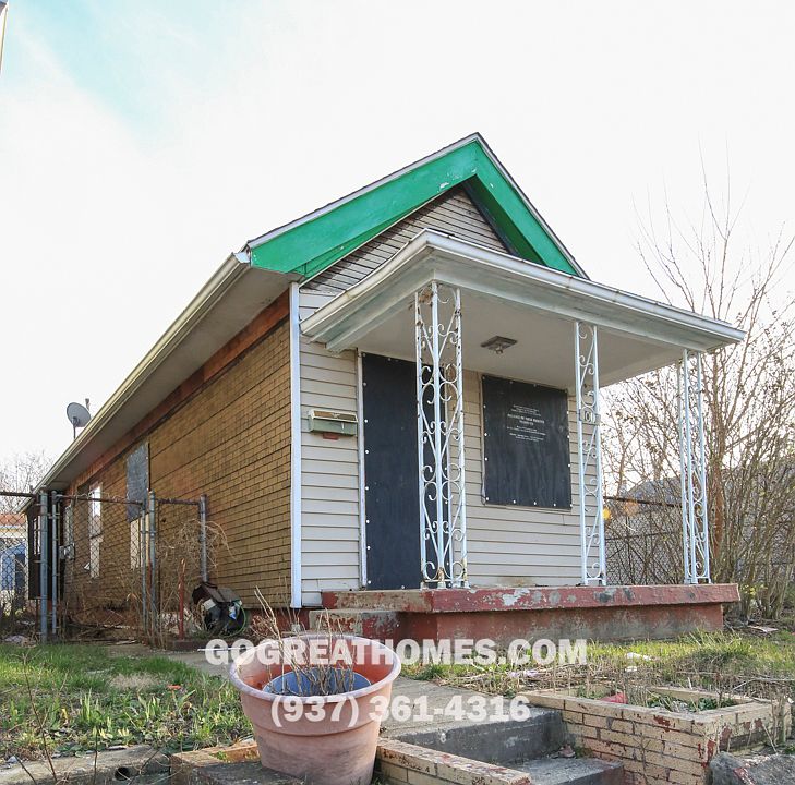 1st image of 2ND East Dr