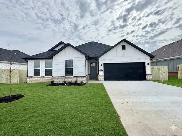 464 S Calico Ave, Fayetteville, AR 72704