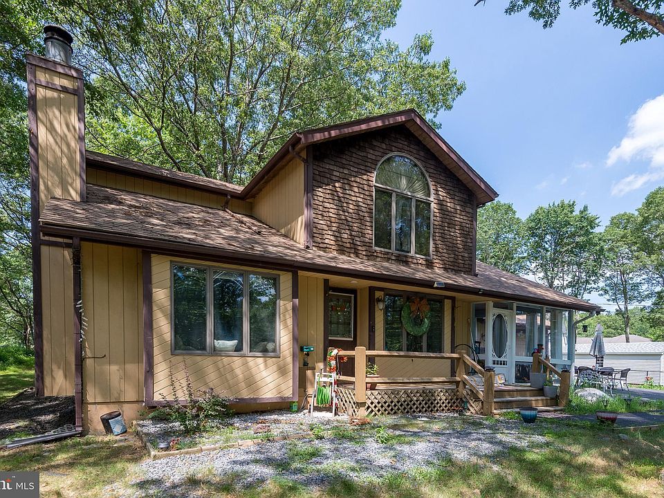 128 Rooney Ct, Bushkill, PA 18324 MLS PAPI2000180 Zillow