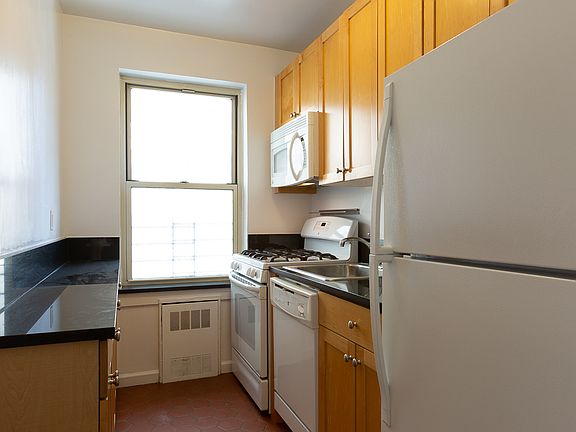 2nd image of 100 8th Ave APT 2C