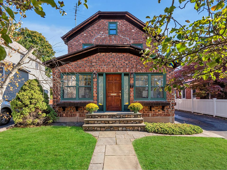 1st image of 11 Hillview Ave