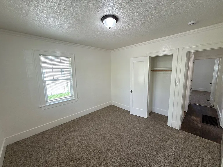 1165 Hood St NE — Photo 14