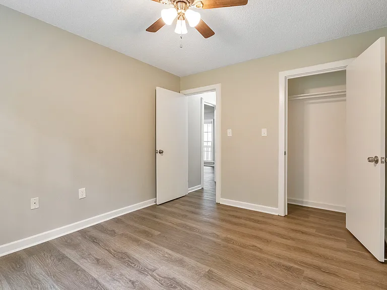 9138 Clubhouse Dr — Photo 12