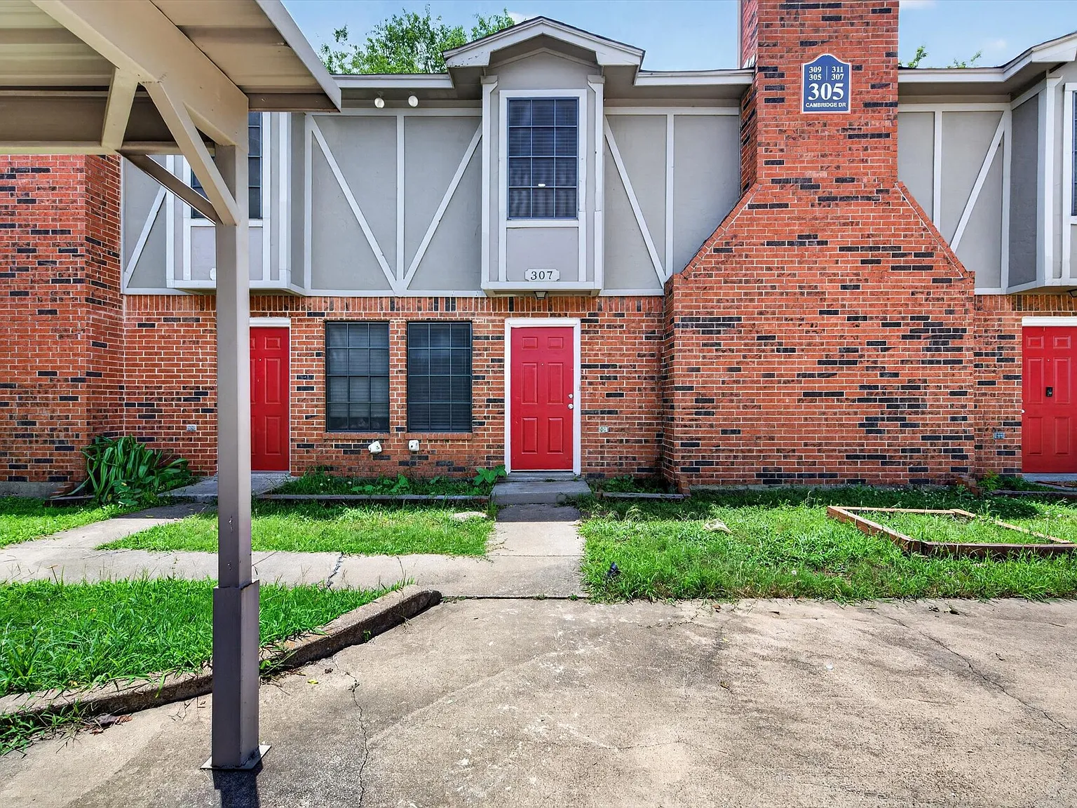 2 bed, 1.5 bath, 1044 sqft, $1,499 — Photo 1