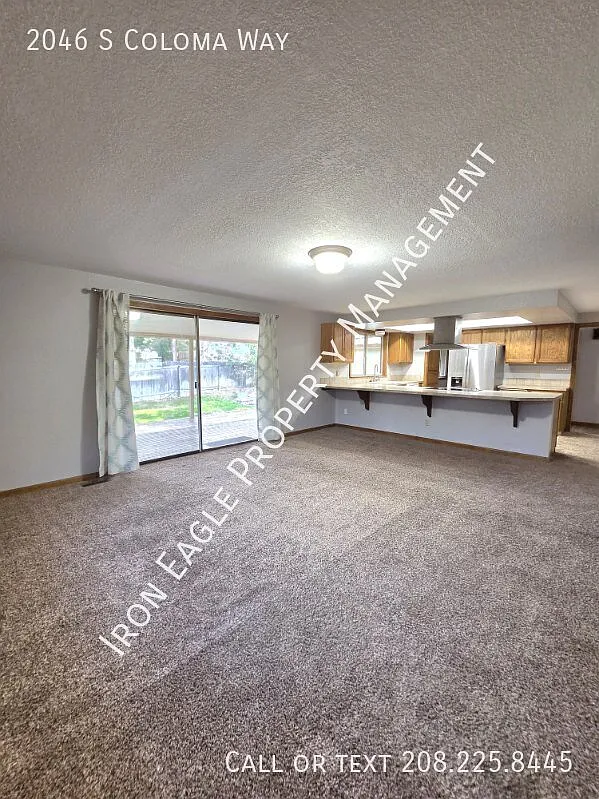 3 bed, 3.0 bath, 2003 sqft, $3,200 — Photo 4