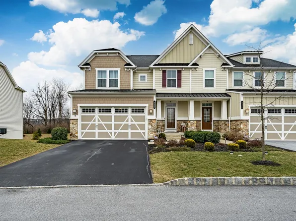 422 Quarry Point Rd, Malvern, PA 19355