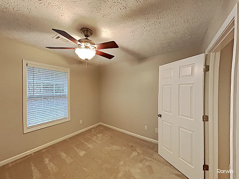187 Alexis Dr — Photo 12