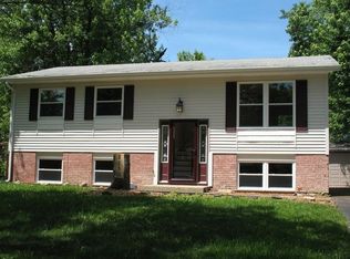 225 Monterey Dr, Bolingbrook, IL