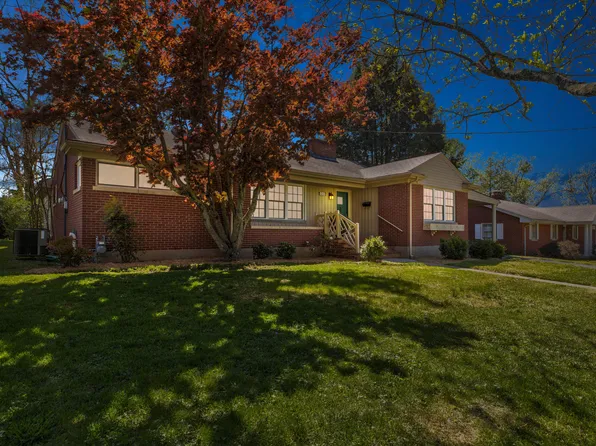 212 Sterling Ave, Mount Sterling, KY 40353