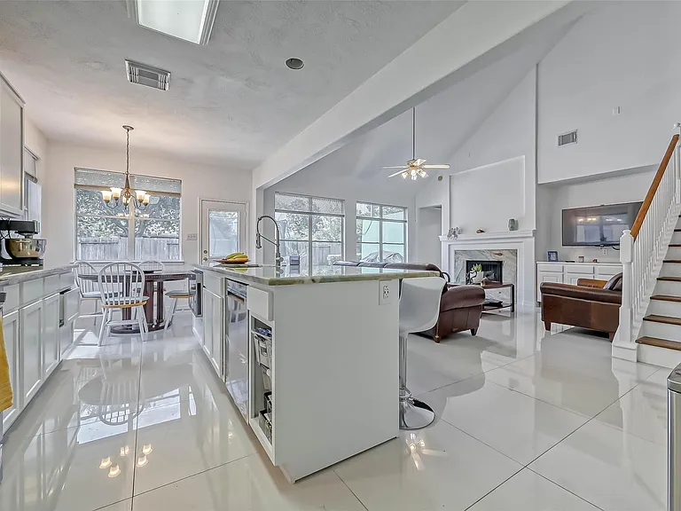 23826 Browndale Ct — Photo 15