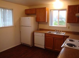 325 S 9th St, Lebanon, OR 97355