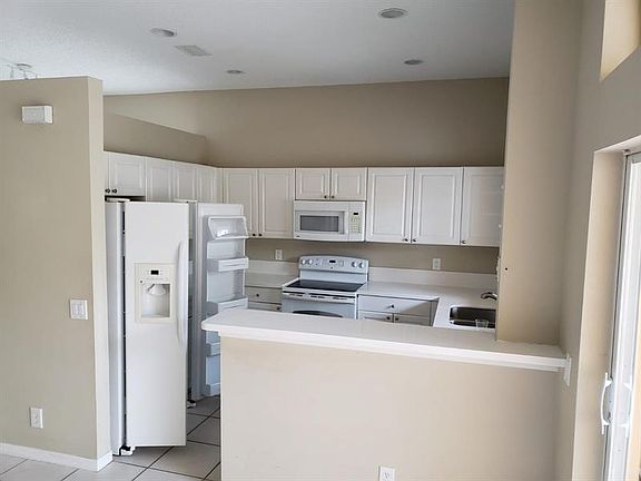 2nd image of 4439 Foxtail Ln