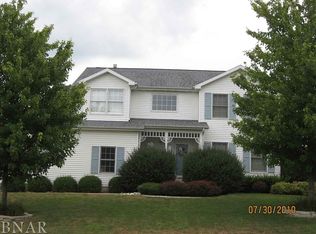 1716 Fairfield Dr, Normal, IL 61761