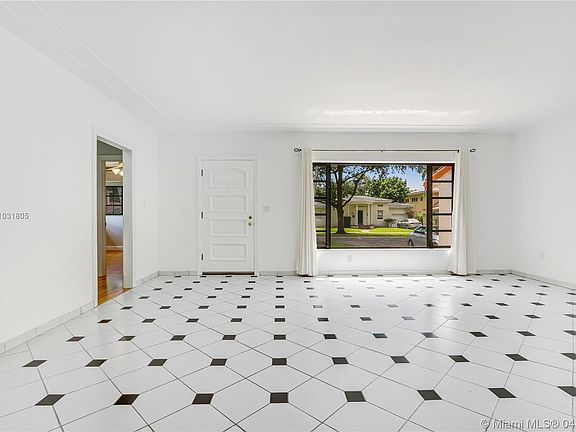 2nd image of 621 Escobar Ave