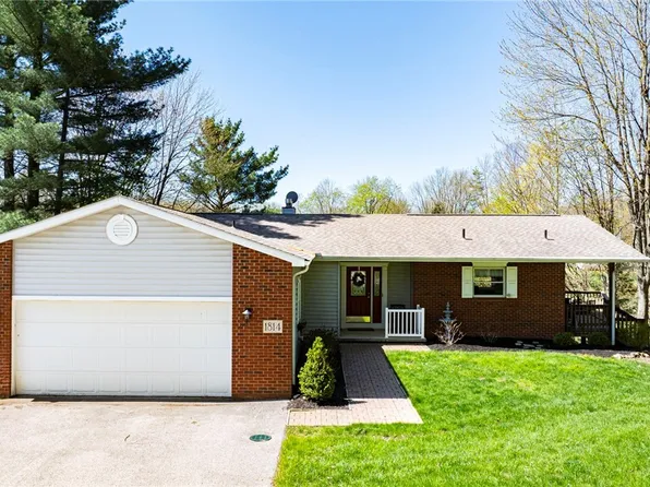 1814 Largo Dr, Rock Creek, OH 44084