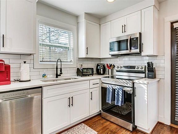 5th image of 2235 Baker Rd NW