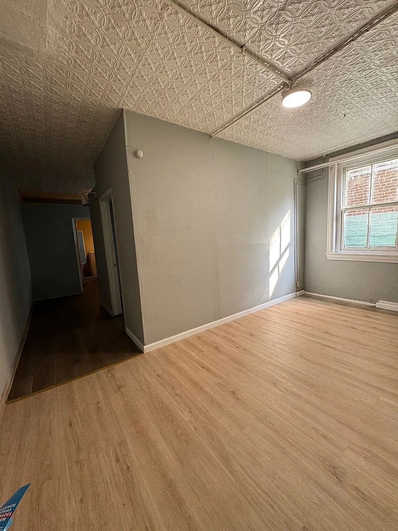 425 West Turner Street — Photo 2