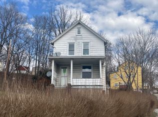 233 Spang Ave, Leechburg, PA 15656