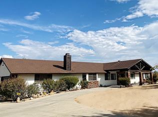 7241 Yosemite Ave, Oak Hills, CA 92344