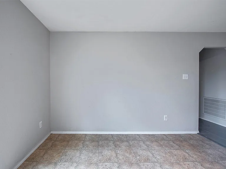7939 Yaupon View Dr — Photo 9