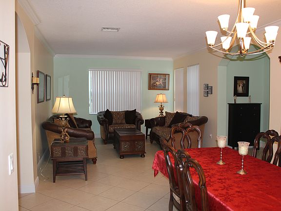 Living Room/Dining Room