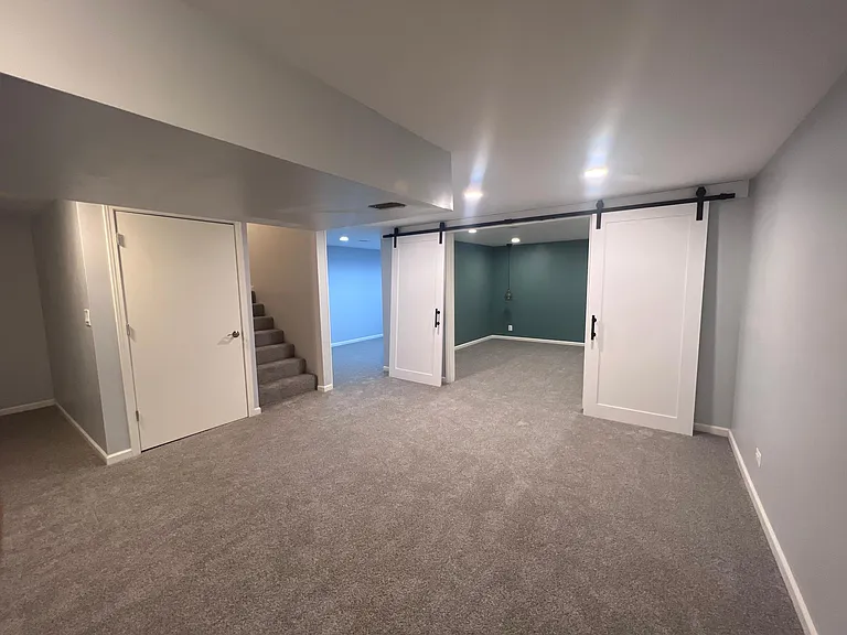 886 Swallow St — Photo 13